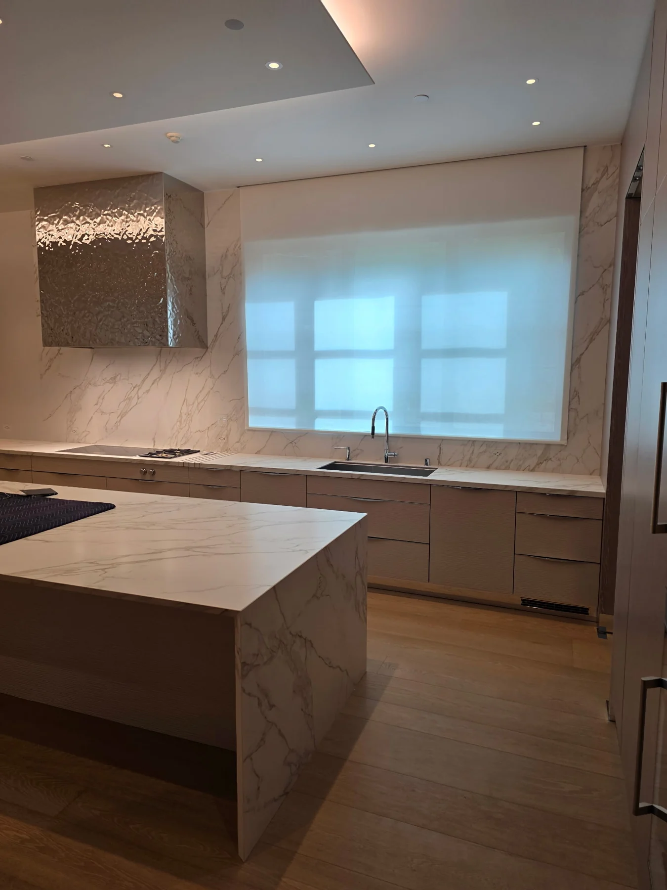Modern kitchen remodel by Velora Builders